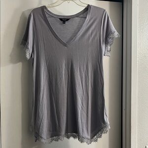 Simply Vera Vera Wang Light Gray Lace-Trimmed V-Neck Tee